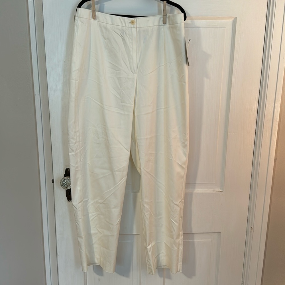 Liz Claiborne NWT Off White Flat Front Straight Leg Women's Pants Size 12
